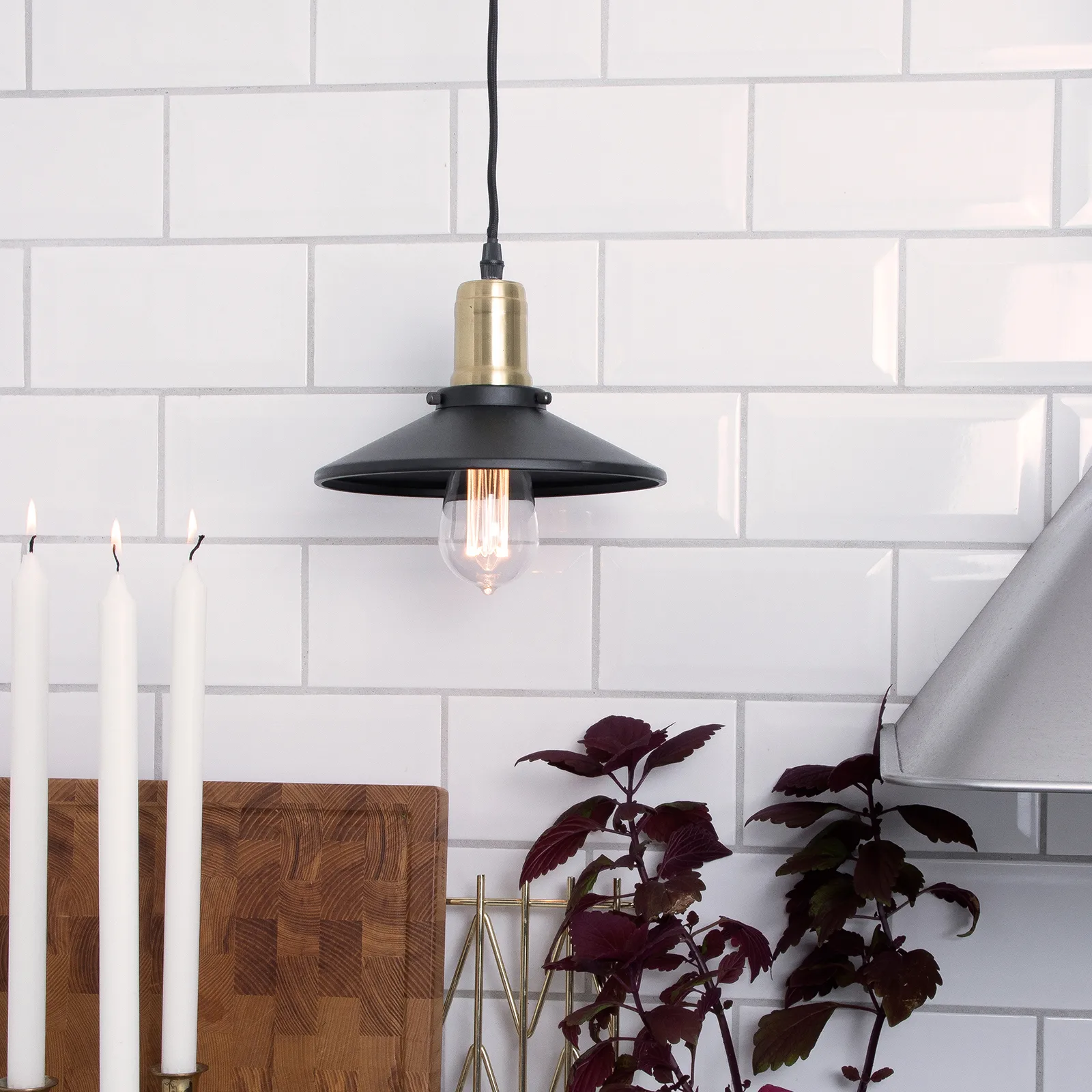 Disc hanglamp mini, Matzwart-geborsteld messing Globen Lighting