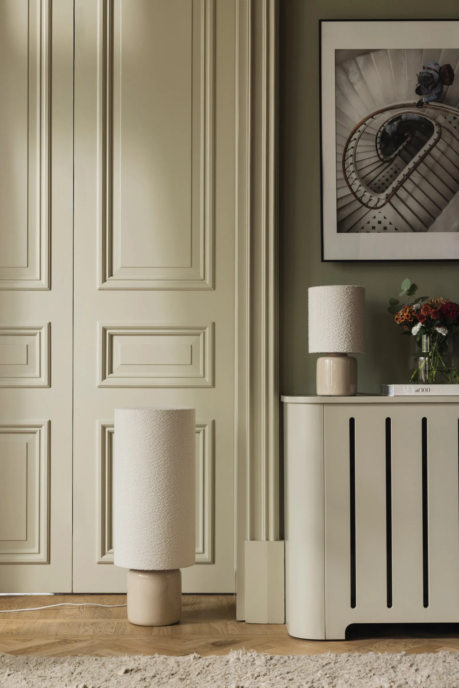 Florian vloerlamp, Wit bouclé/beige, Ø30x80 cm Globen Lighting