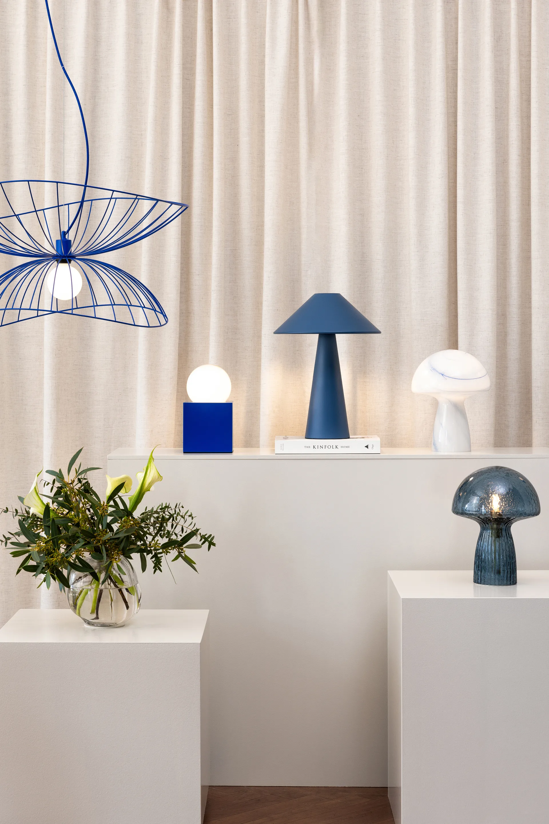Fungo Swirl 22 tafellamp, Blauw Globen Lighting