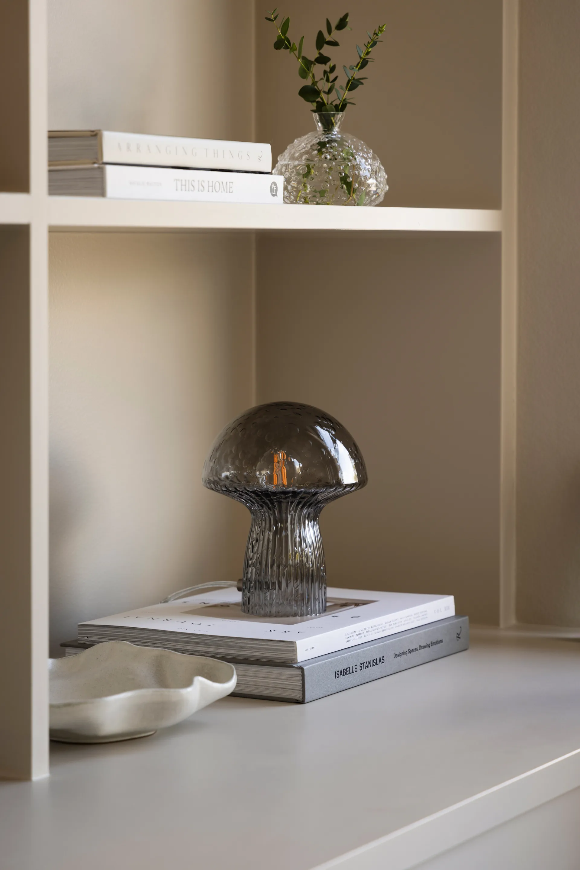 Fungo tafellamp Special Edition Rook, Ø16 cm, H:20 cm Globen Lighting