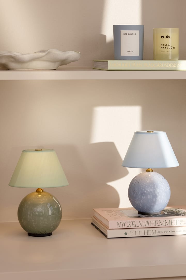Iris 16 draagbare tafellamp, Duifblauw Globen Lighting