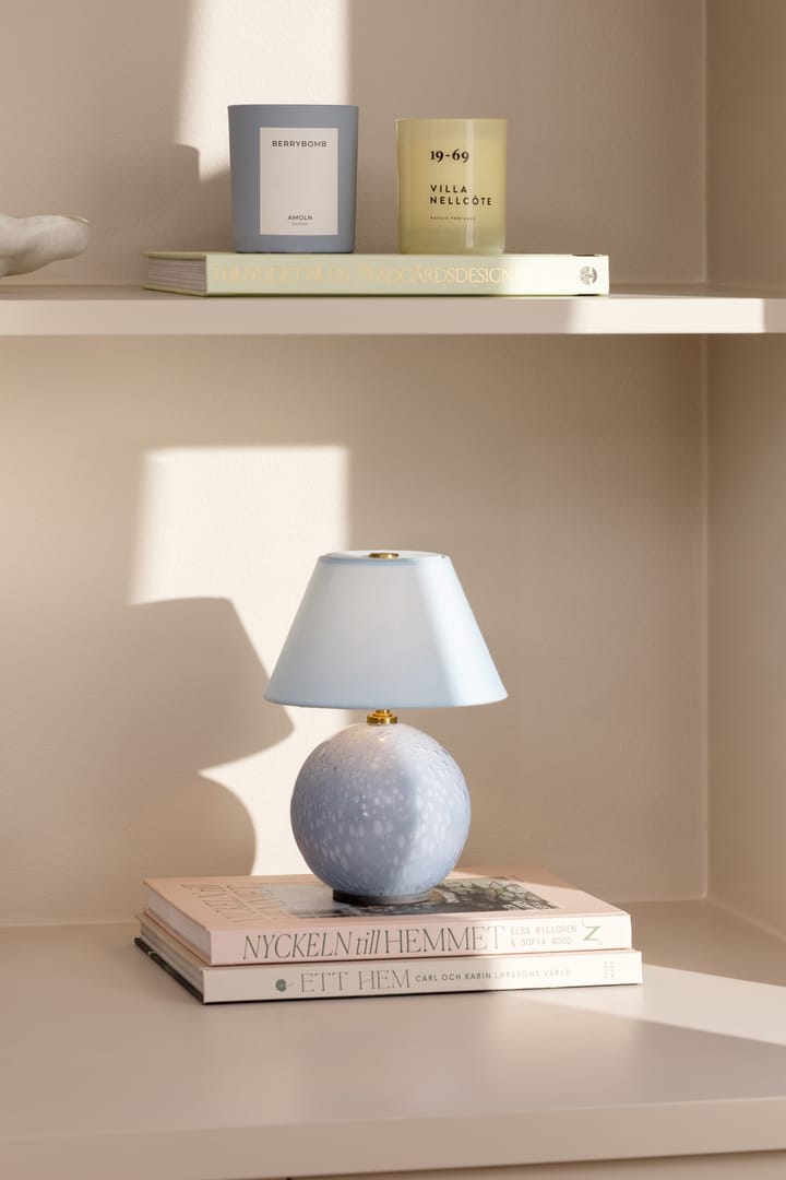 Iris 16 draagbare tafellamp, Duifblauw Globen Lighting