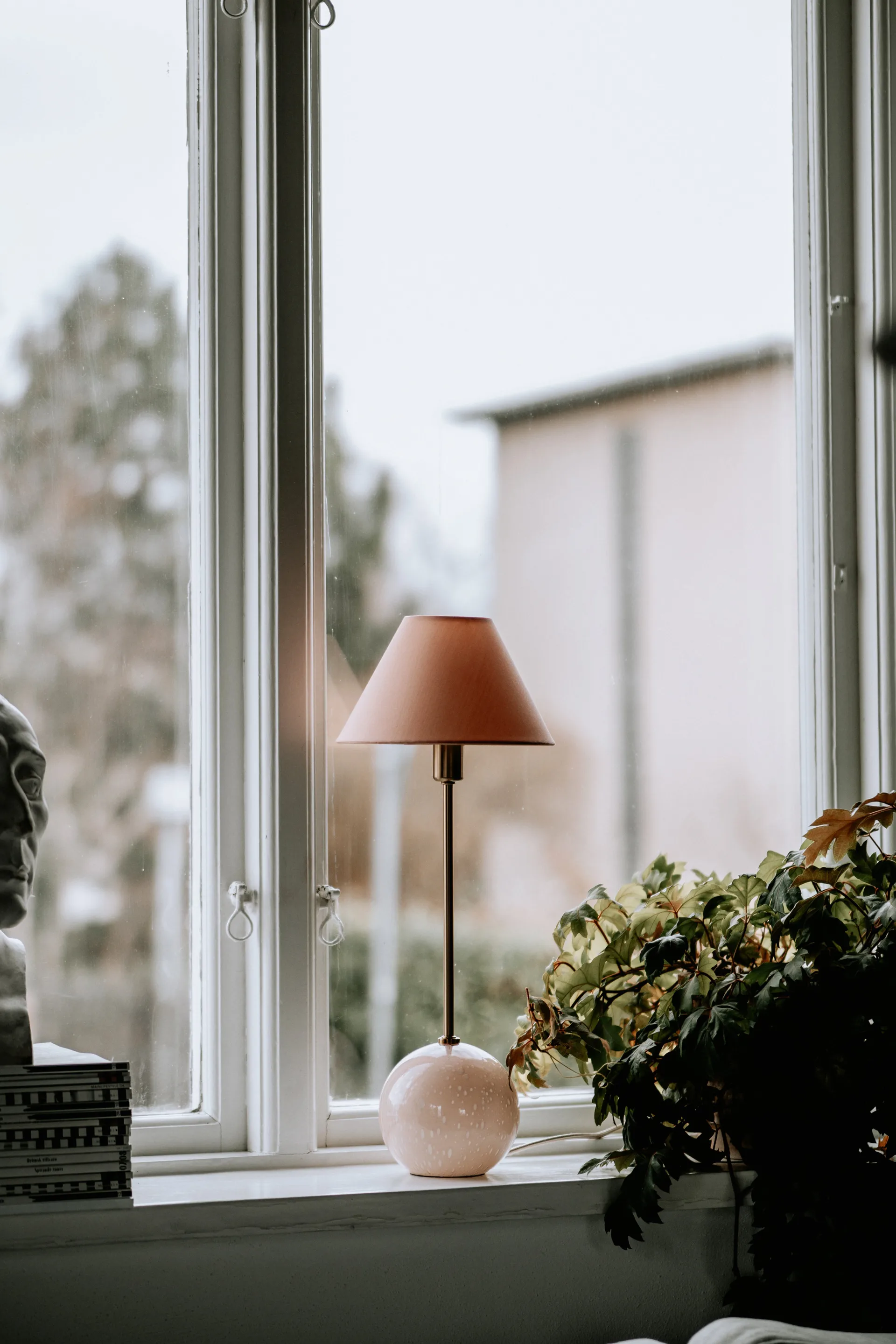 Iris 20 tafellamp, Blush Globen Lighting