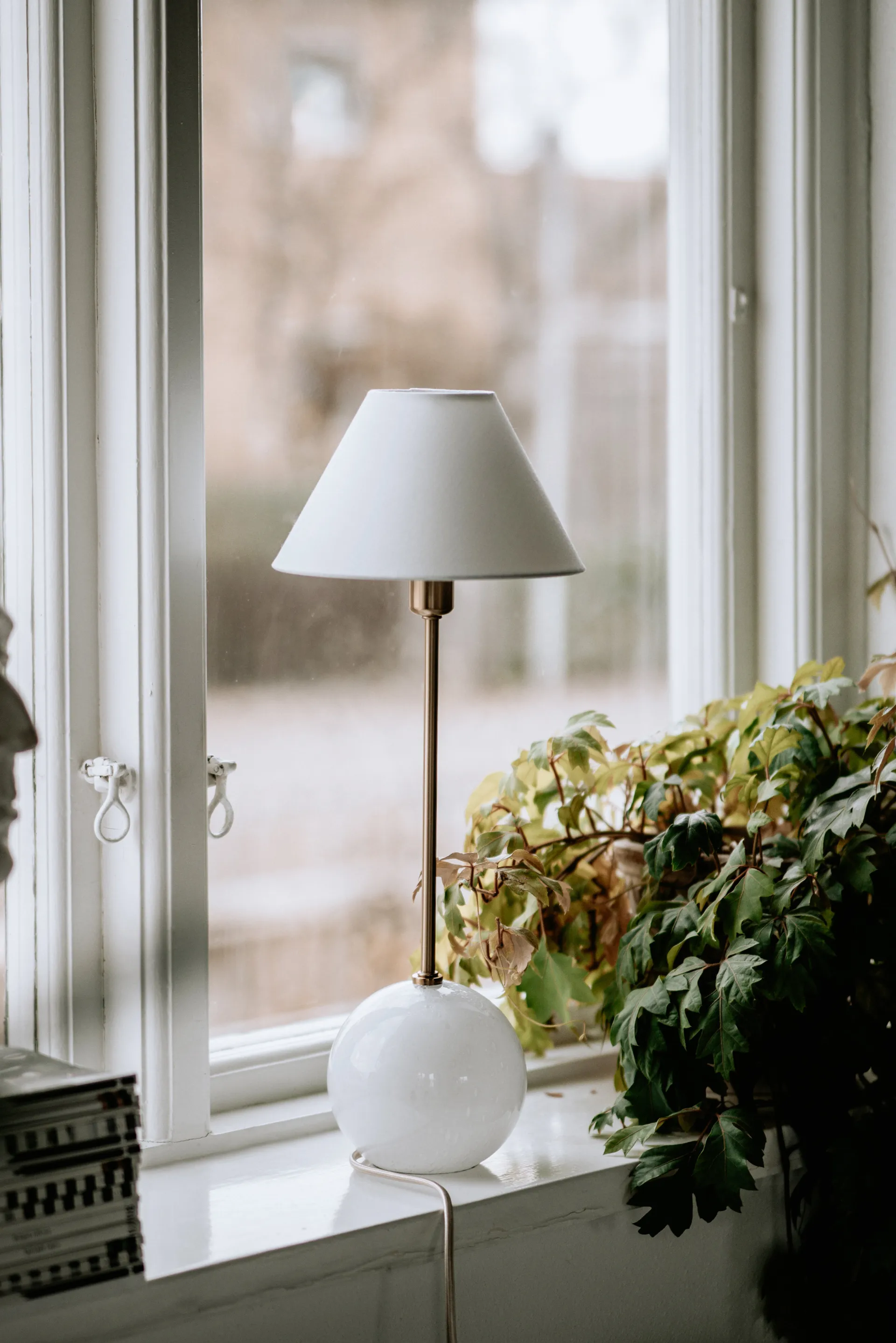 Iris 20 tafellamp, Wit Globen Lighting