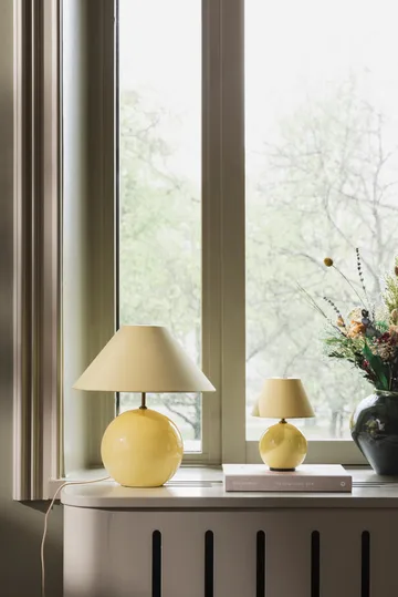 Iris 35 tafellamp 39 cm - Botergeel - Globen Lighting