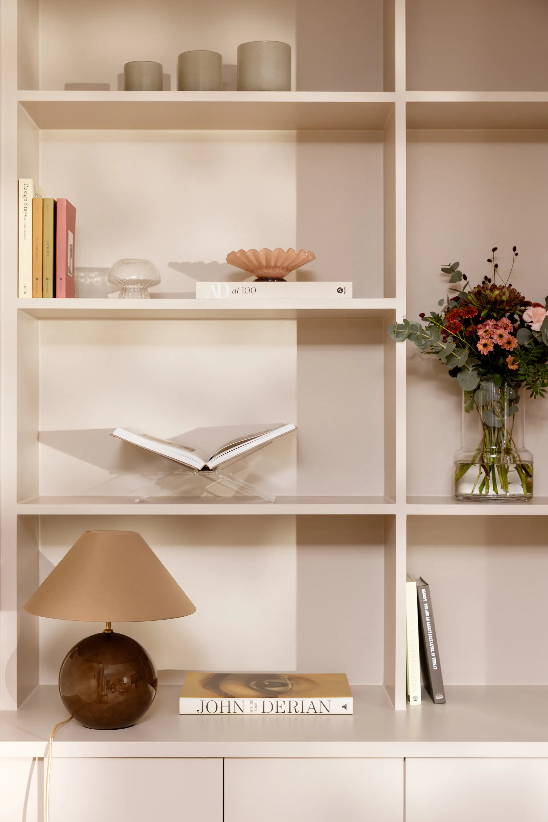 Iris 35 tafellamp 39 cm, Mocha Globen Lighting