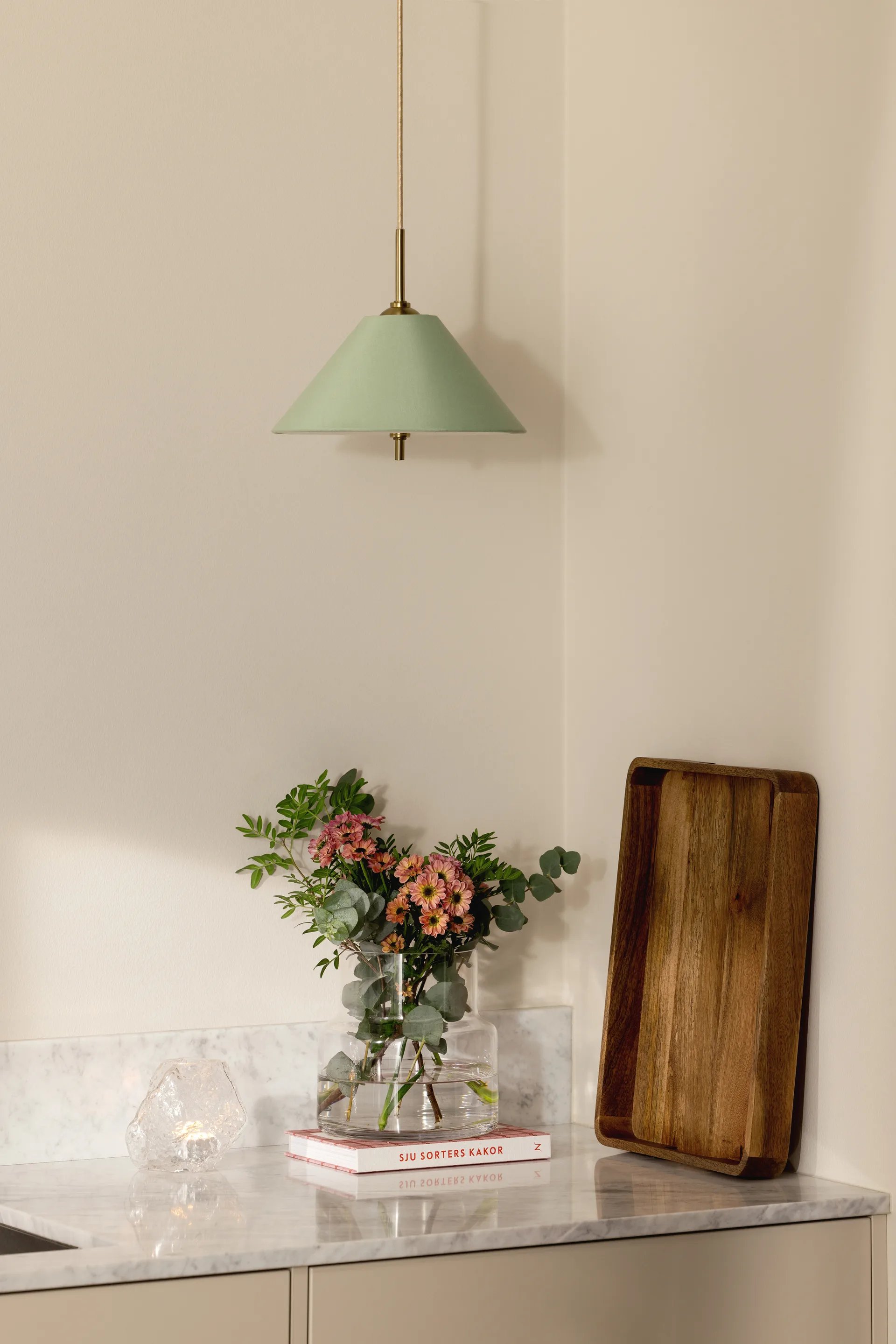 Iris hanglamp 25, Groen Globen Lighting