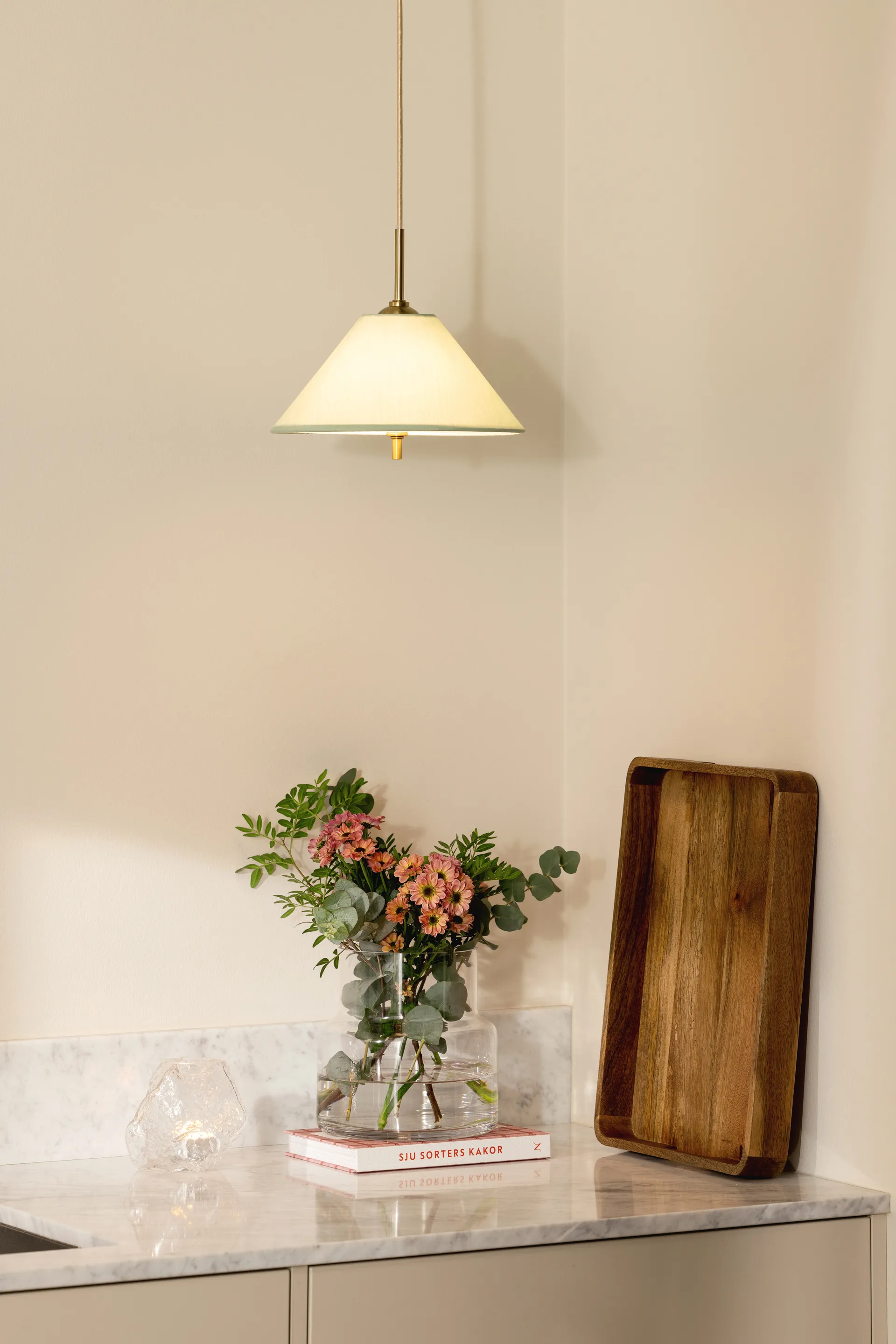 Iris hanglamp 25, Groen Globen Lighting