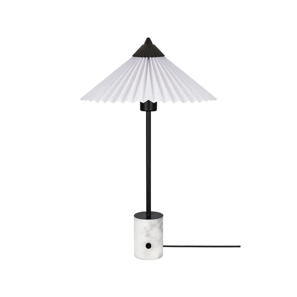 Matisse tafellamp, zwart/wit Globen Lighting