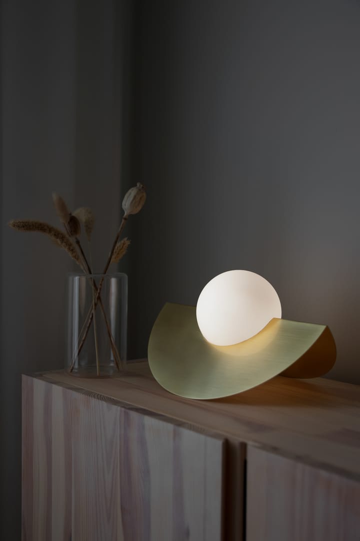 Roccia tafellamp, Geborsteld messing Globen Lighting
