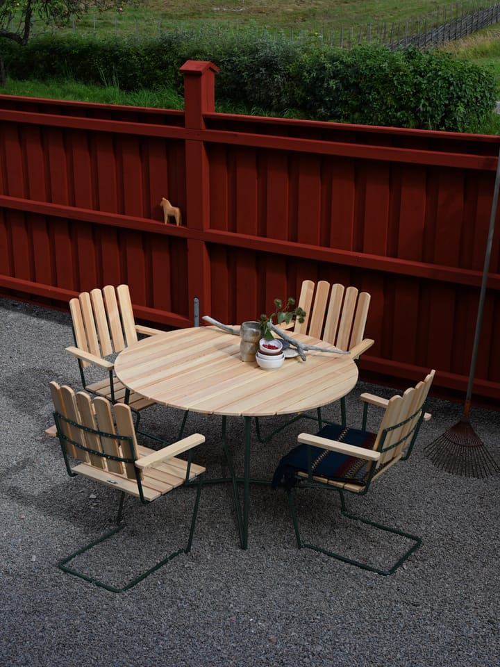 9A eettafel, Geoliede sparrenhout-groen, Ø120 cm Grythyttan stalen meubelen
