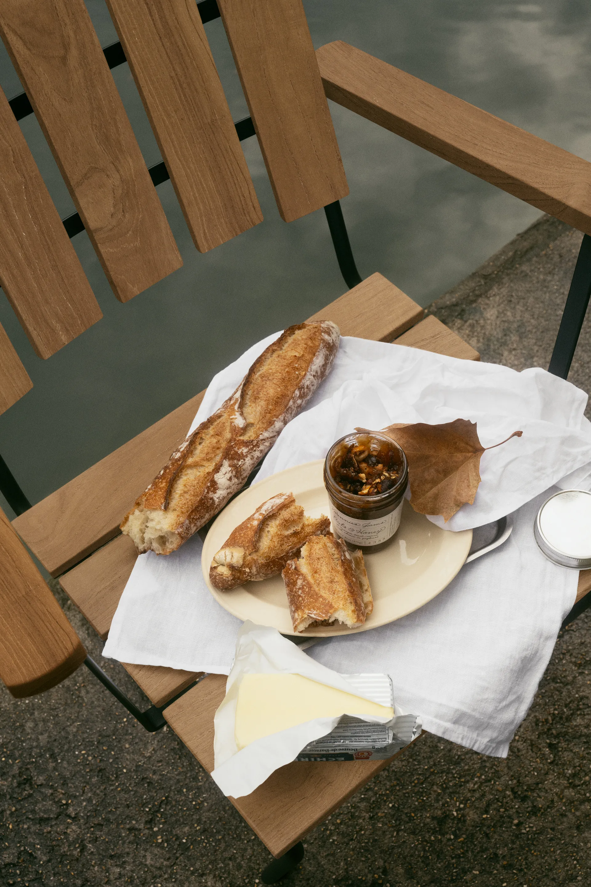 A2 tuinstoel, Onbehandeld teak-zwart Grythyttan Stålmöbler