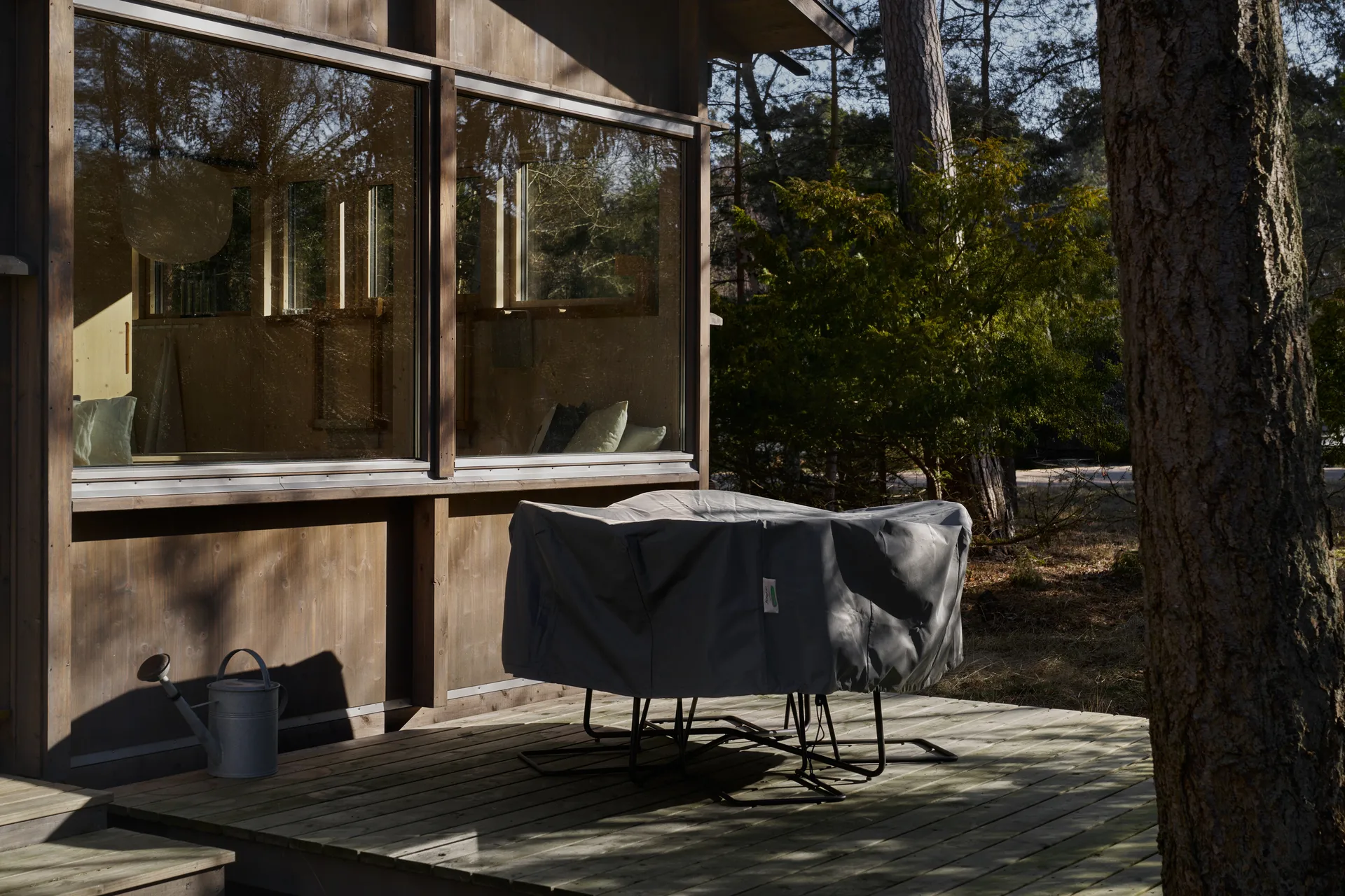 Grythyttan meubelbescherming, 9A eettafel 100/120 cm + stoelen Grythyttan Stålmöbler