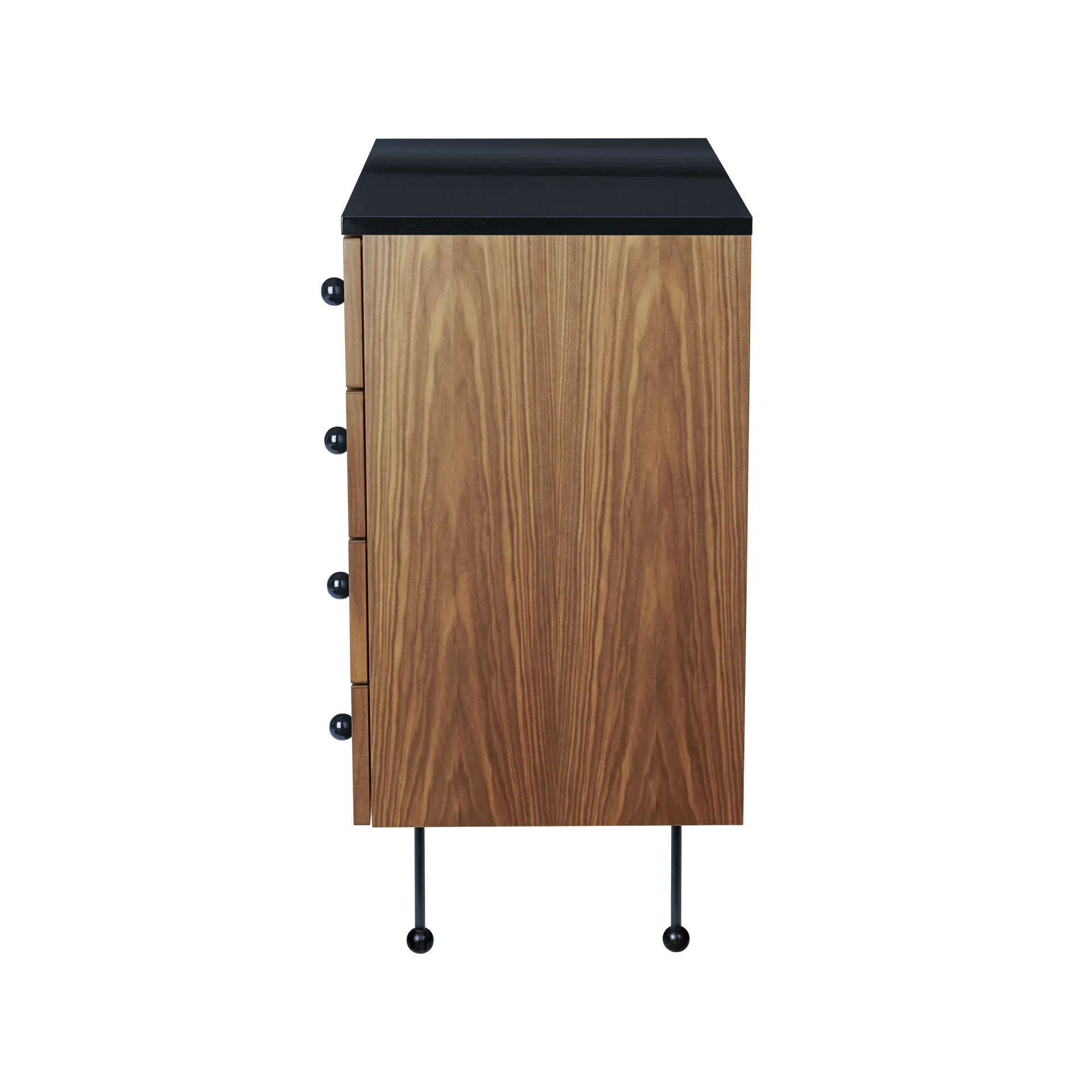 62 Dresser ladekast, american walnut, 4 lades GUBI