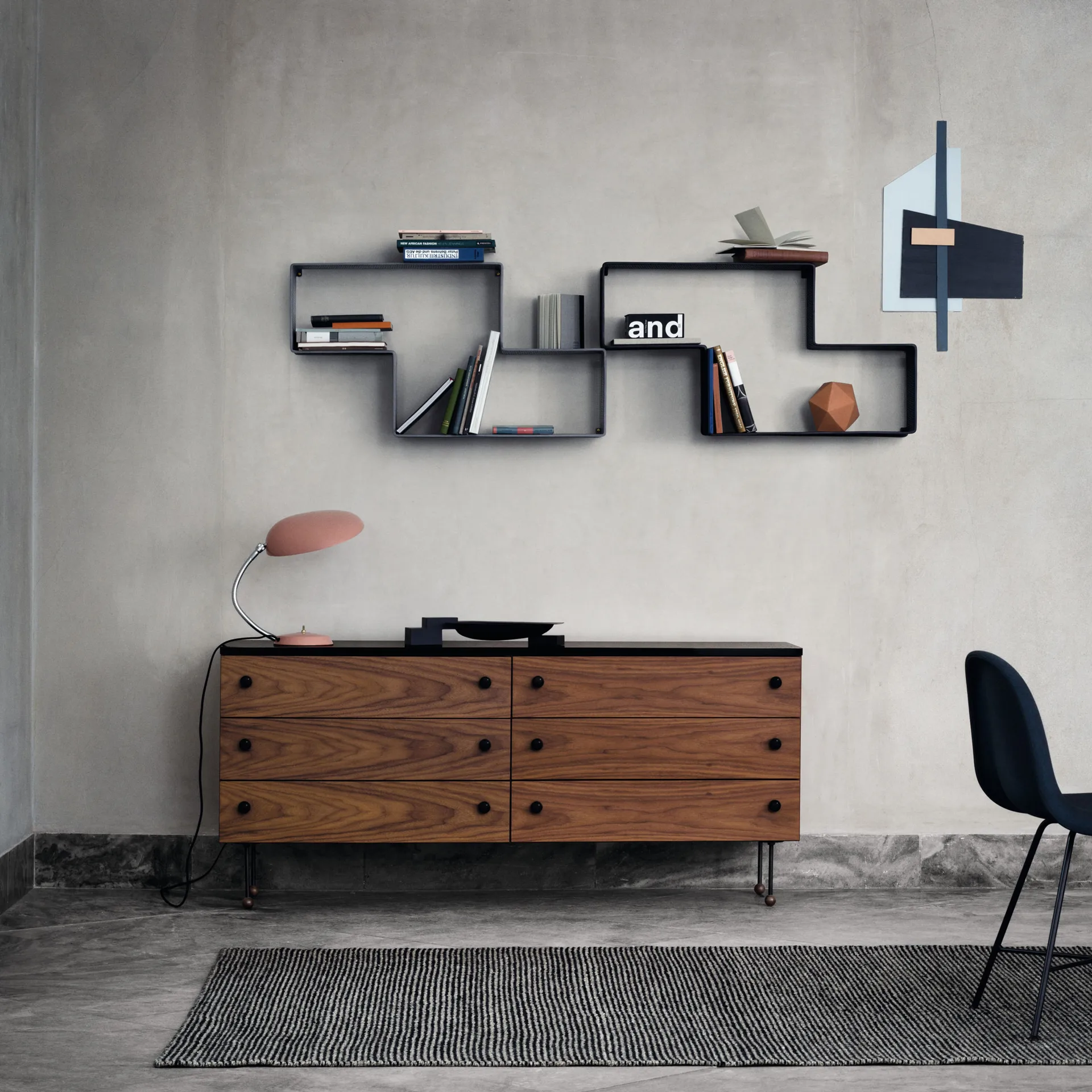 62 Dresser ladekast, american walnut, 6 lades GUBI