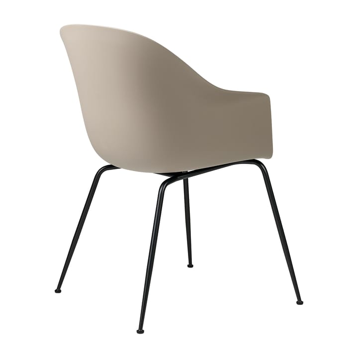 Bat stoel kunststof zwarte poten, New Beige GUBI