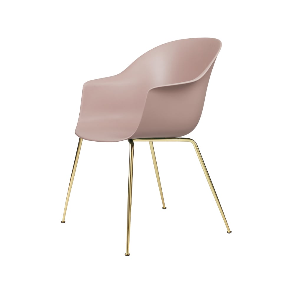 Gubi Bat Stoel sweet pink, messing onderstel