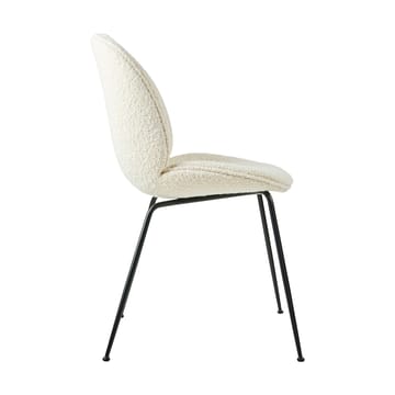 Beetle dining chair fully upholstered conic base - Karakorum 001-zwart onderstel - GUBI