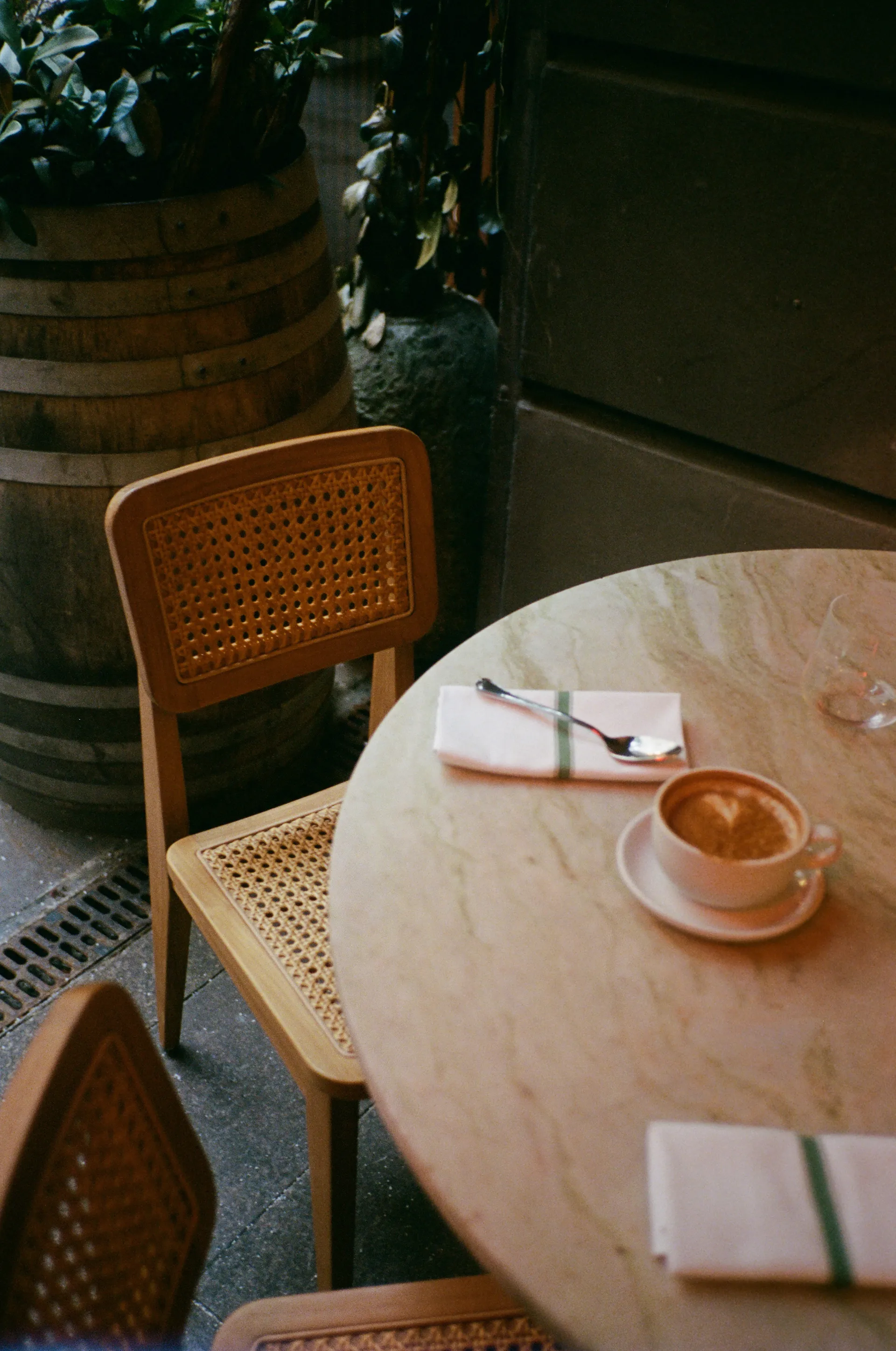 C-chair Outdoor stoel, All french cane-natural teak GUBI