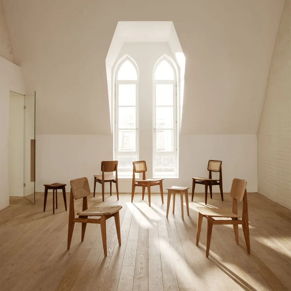 C-Chair stoel, american walnut GUBI