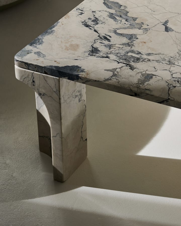 Doric salontafel 80x80 cm, Electric grey GUBI