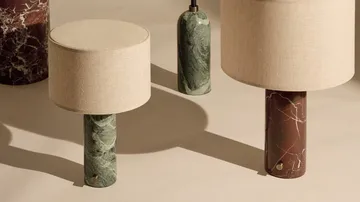 Gravity S tafellamp - Emerald marble-white - GUBI