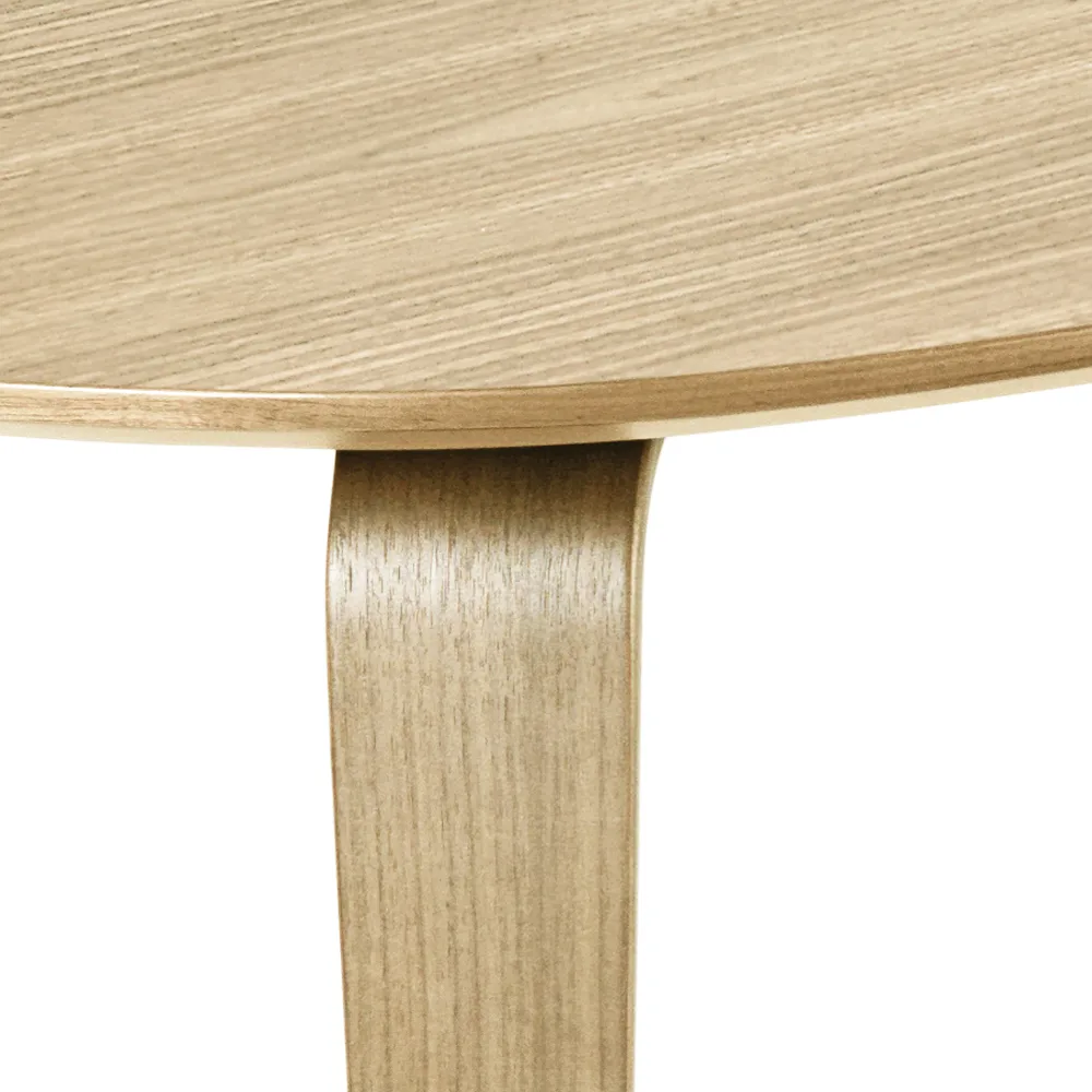 Gubi Elliptical eettafel, oak GUBI
