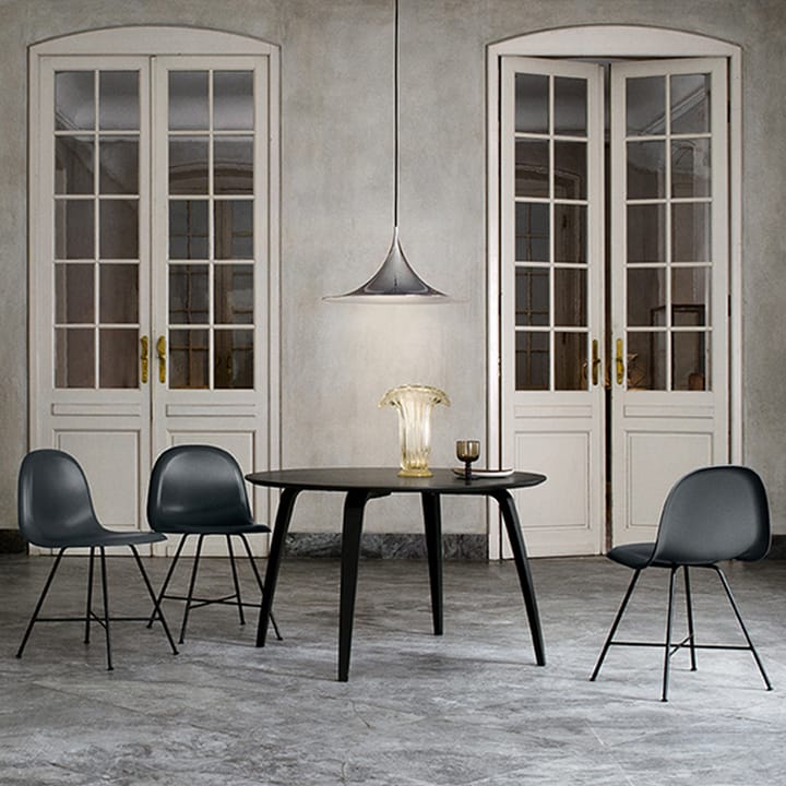 Gubi ronde eettafel, black stained ash GUBI