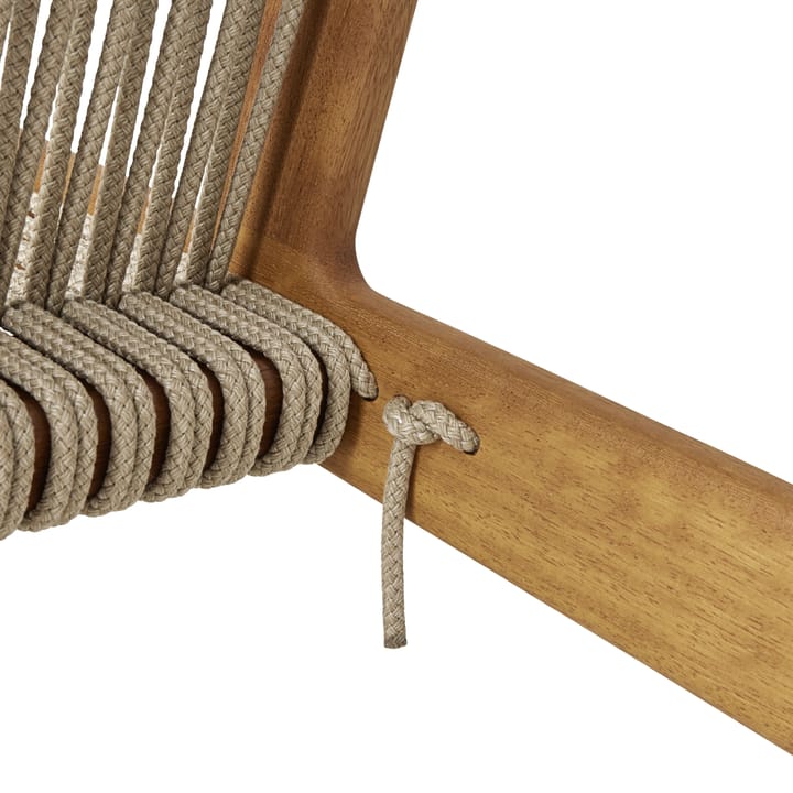 MR01 Initial outdoor lounge chair, Geolied irokohout GUBI