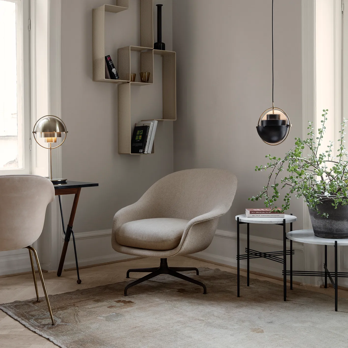 Multi-Lite plafondlamp small, Messing-zwart GUBI