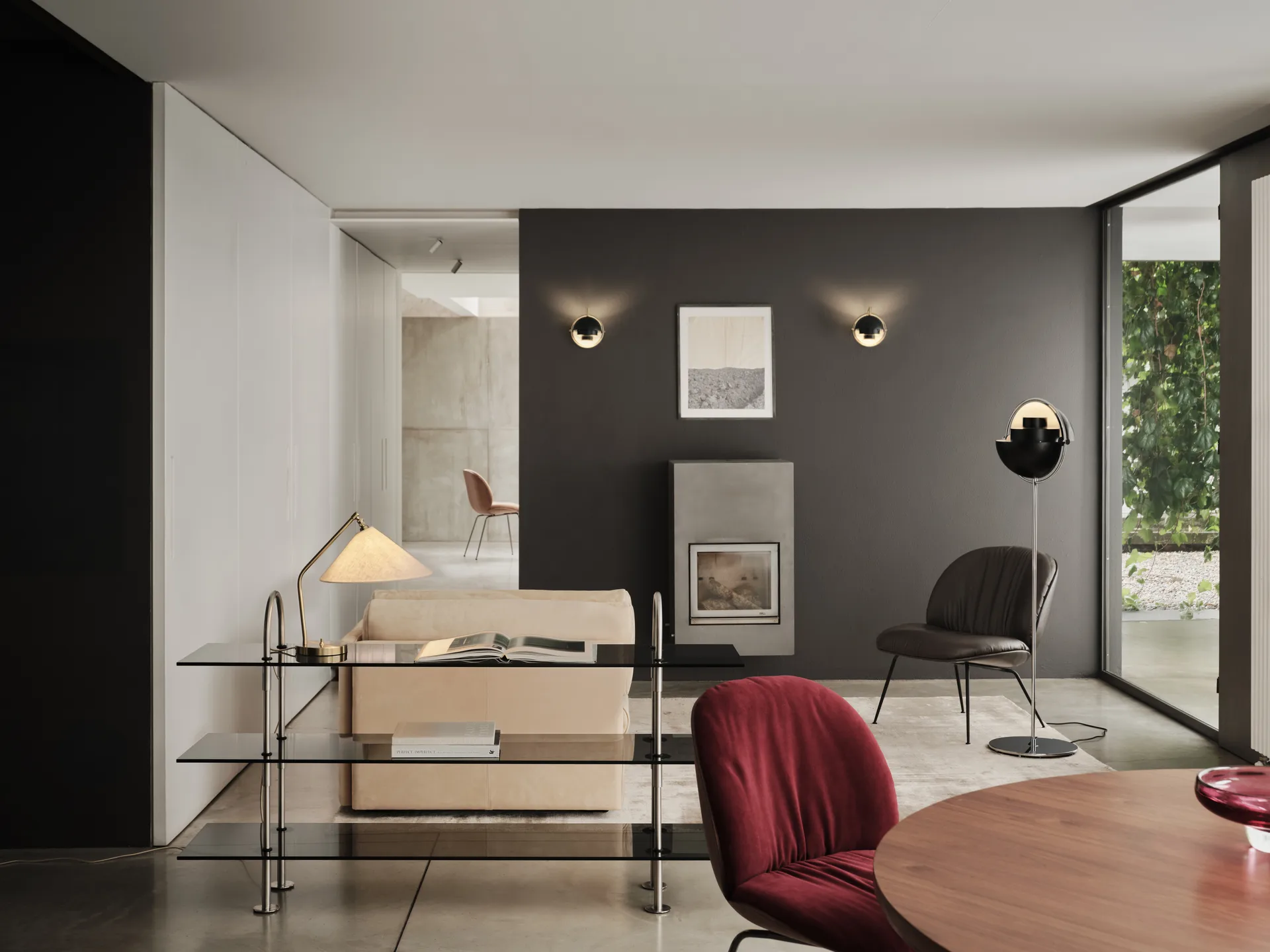 Multi-Lite wandlamp, Zwart-messing GUBI