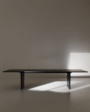 Private eettafel 100x260 cm - Bruin-zwartgebeitst eikenhout - GUBI