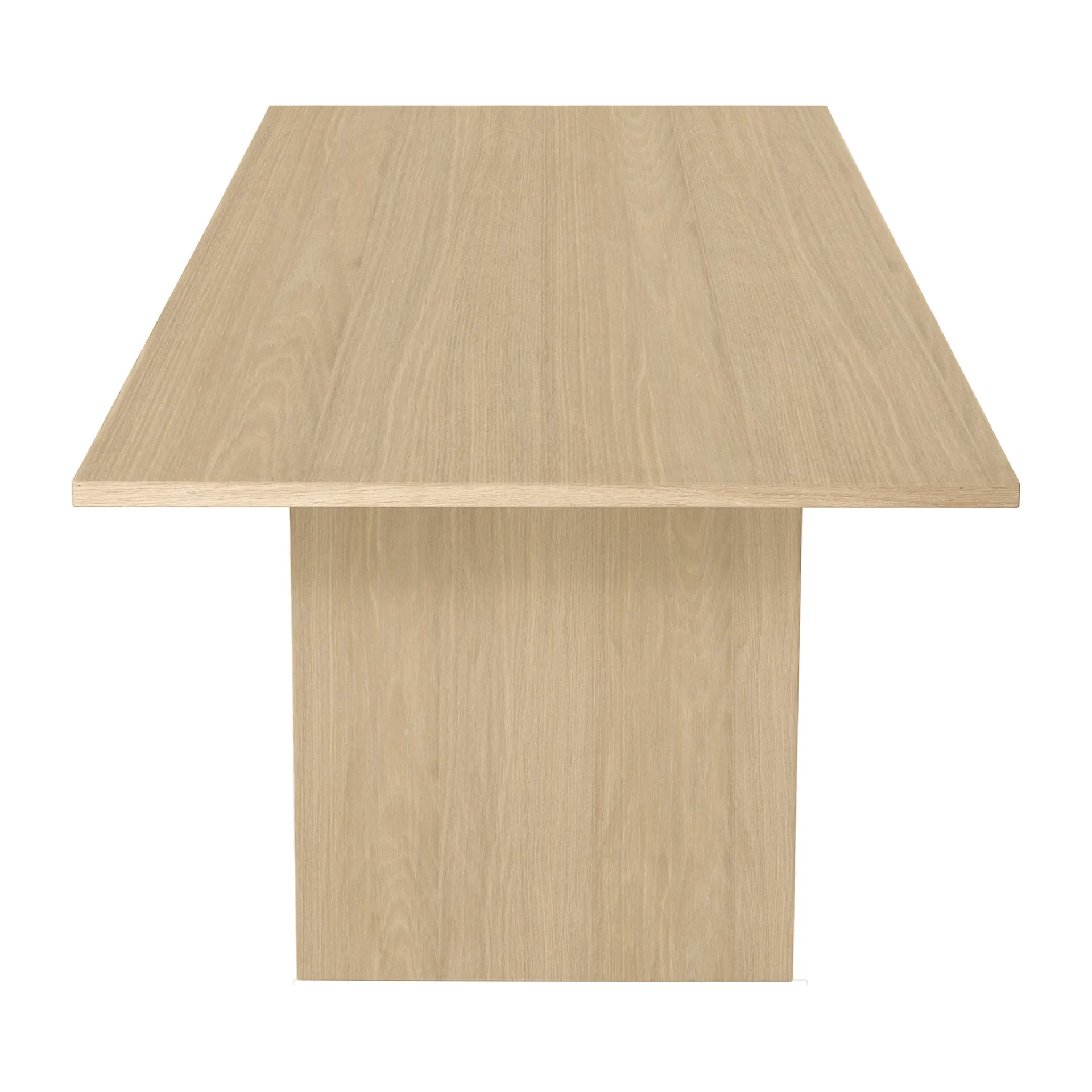 Private eettafel 100x260 cm, Lichtgebeitst eikenhout GUBI