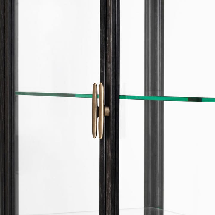 Private vitrinekast, glas, bruin-zwartgebeitst eikenhout GUBI