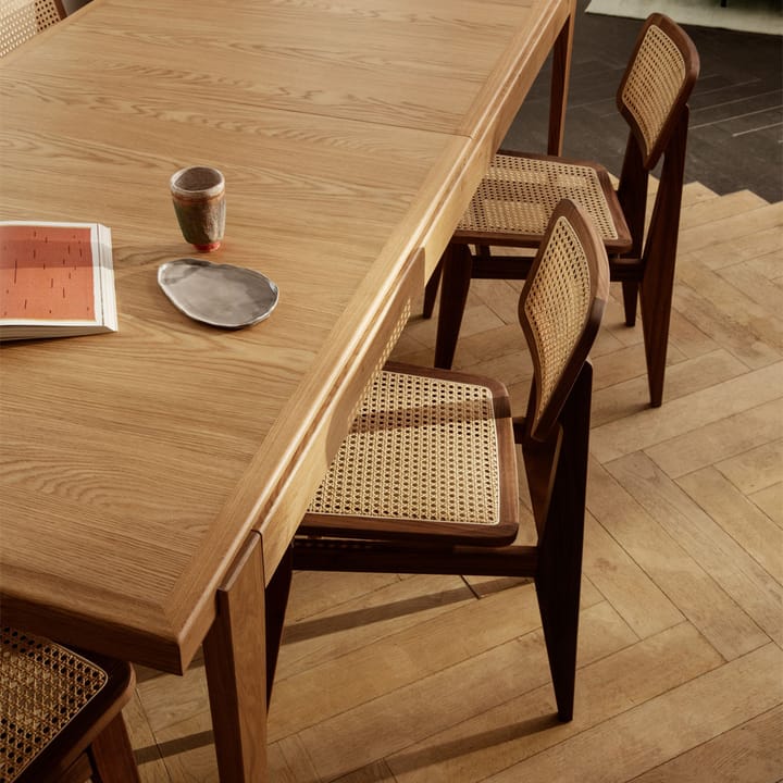 S-table eettafel, american walnut, extendable GUBI