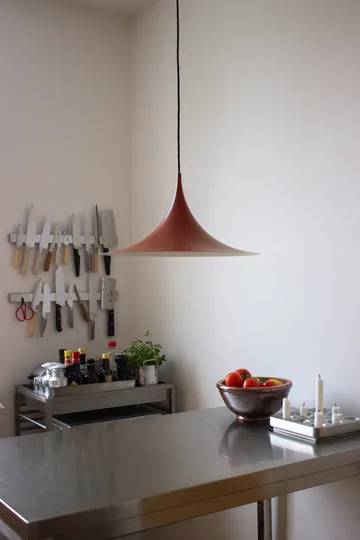 Semi lamp Ø 47 cm - Special Edition Auburn Red semi matt - GUBI