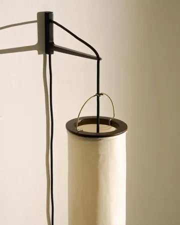 Silk Lantern wandlamp - Natural white silk-semi matt zwart - GUBI