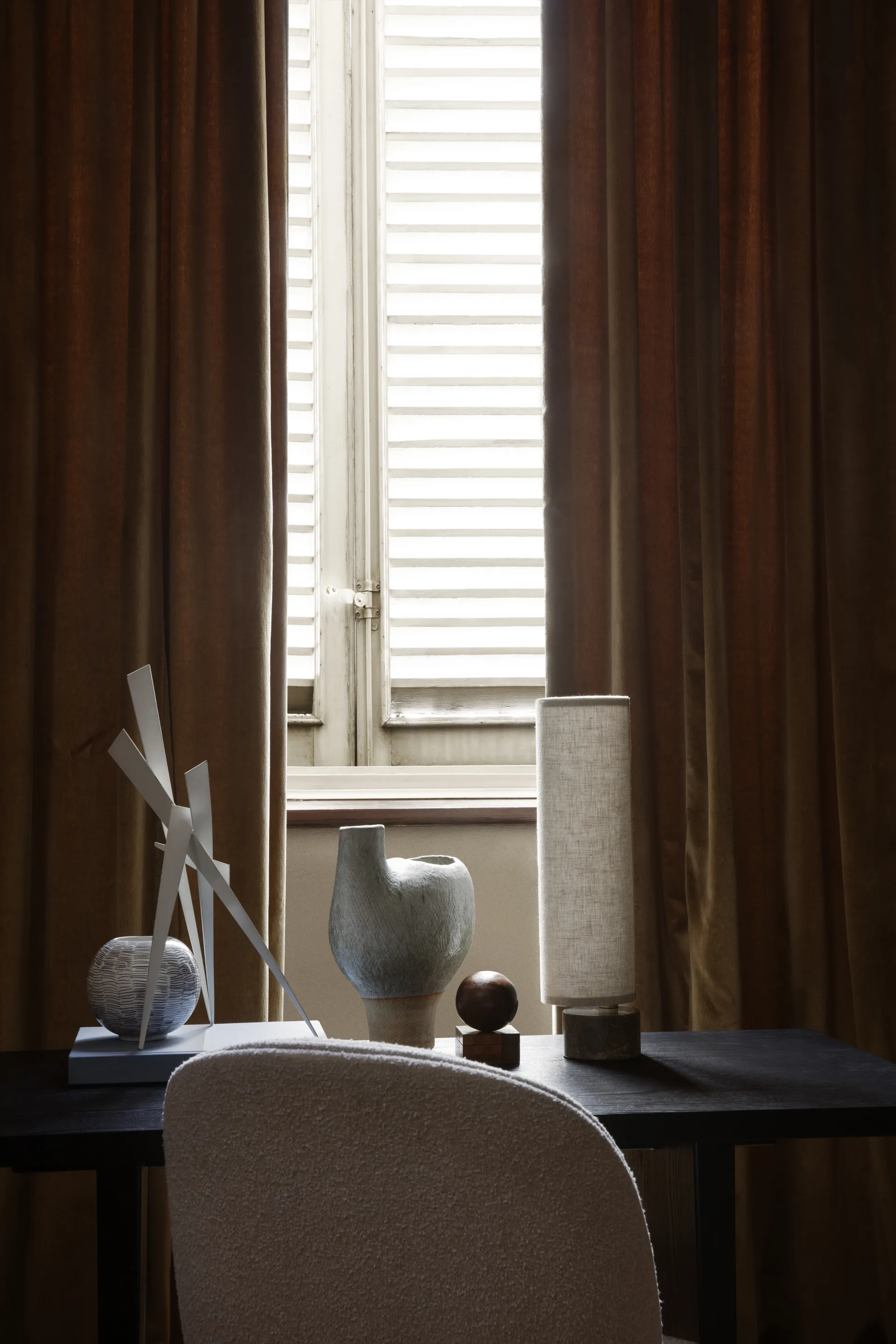 Unbound tafellamp, Canvas-grijs marmer GUBI