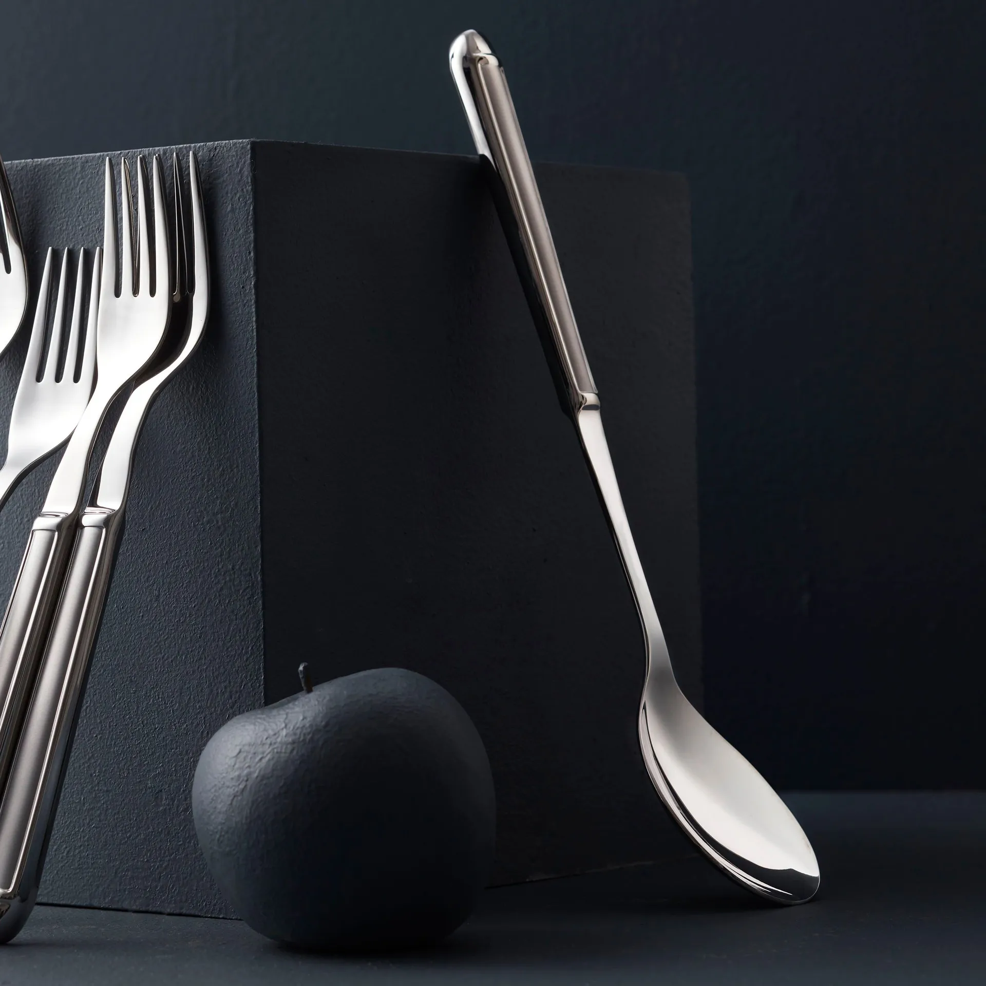 Nora slacourvert 2-delig, 2-delig Hardanger Bestikk