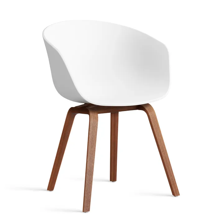 About a Chair 22 2.0 stoel - Wit – gelakt walnoot onderstel - HAY