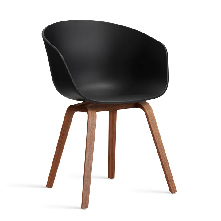 About a Chair 22 2.0 stoel - Zwart – gelakt walnoot onderstel - HAY