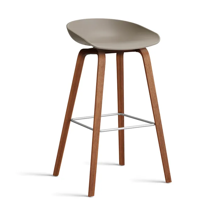 About a Stool 32 High barkruk walnoot onderstel 2.0 - Khaki – roestvrijstalen steun - HAY
