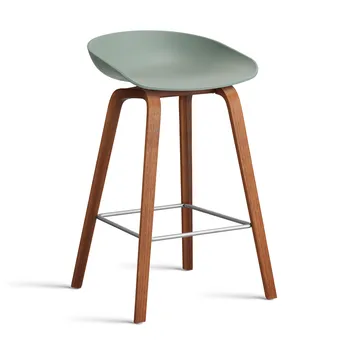 About a Stool 32 Low barkruk walnoot onderstel 2.0 - Fall green – roestvrijstalen steun - HAY