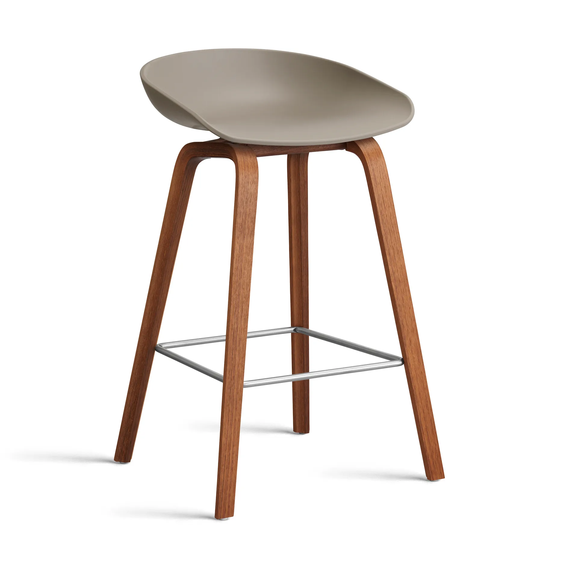 About a Stool 32 Low barkruk walnoot onderstel 2.0, Khaki – roestvrijstalen steun HAY