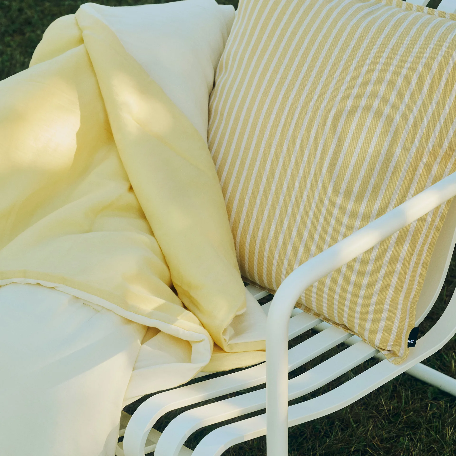 Air Quilt plaid, Soft yellow, 140x200 cm HAY