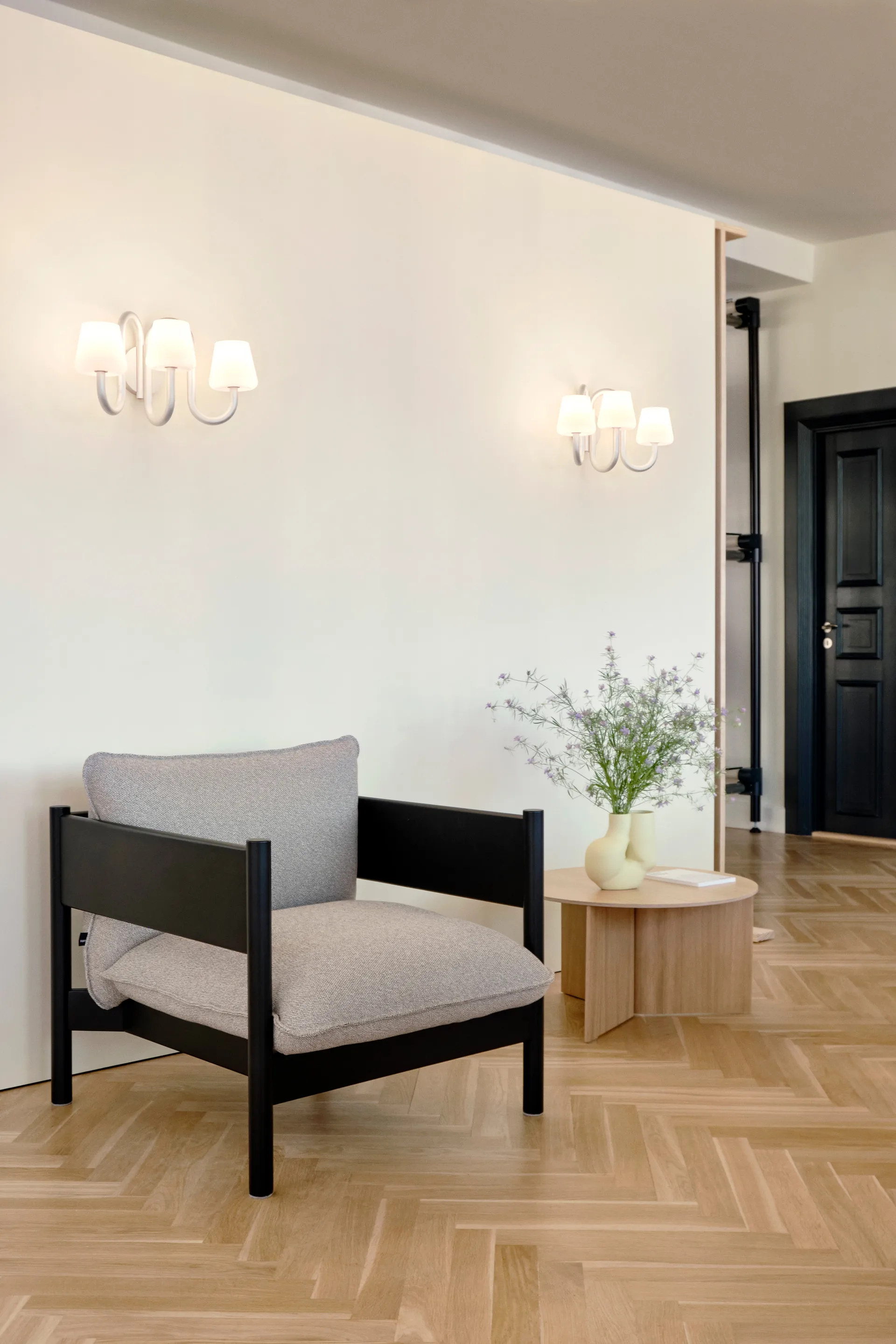 Apollo wandlamp, White opal HAY