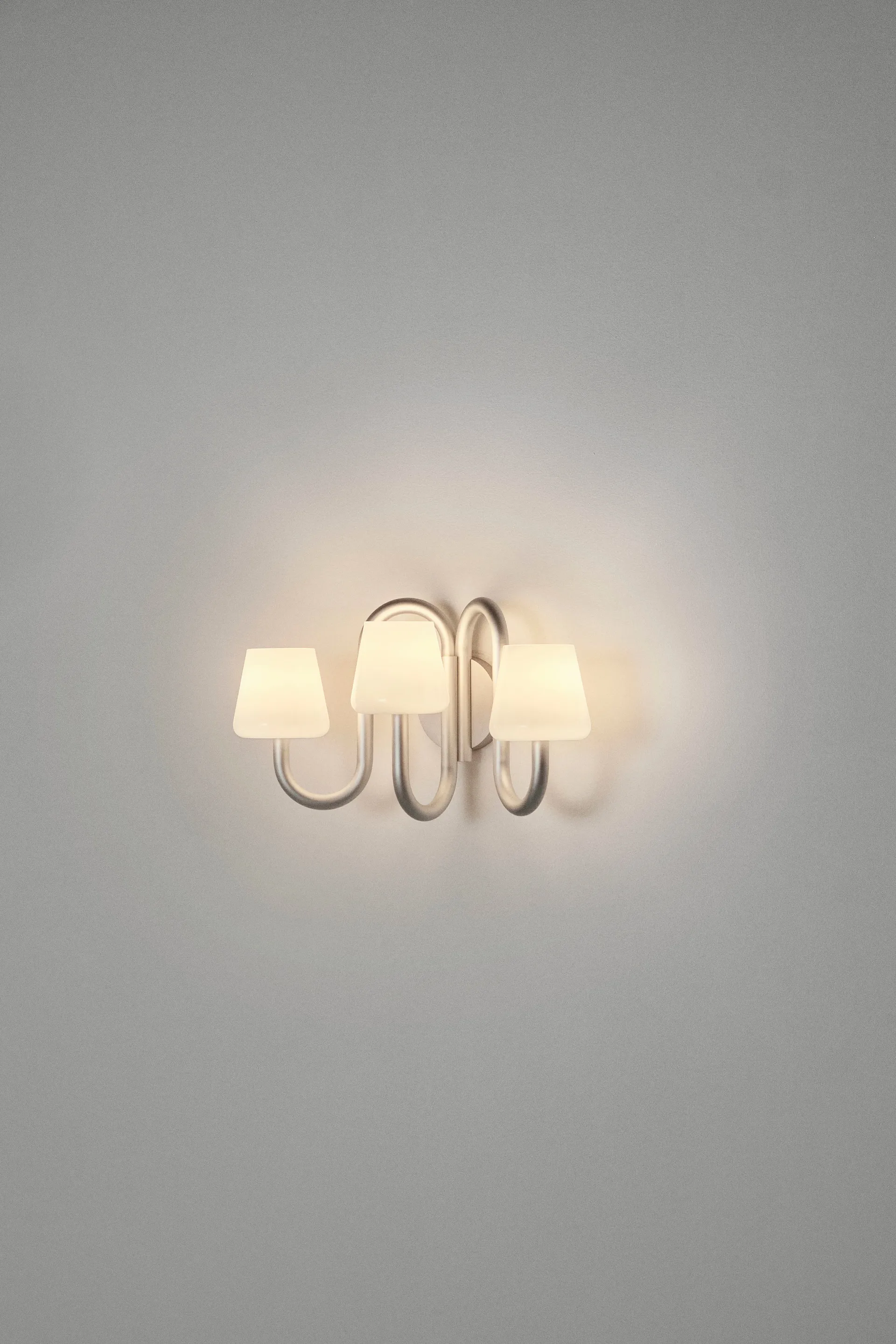 Apollo wandlamp, White opal HAY