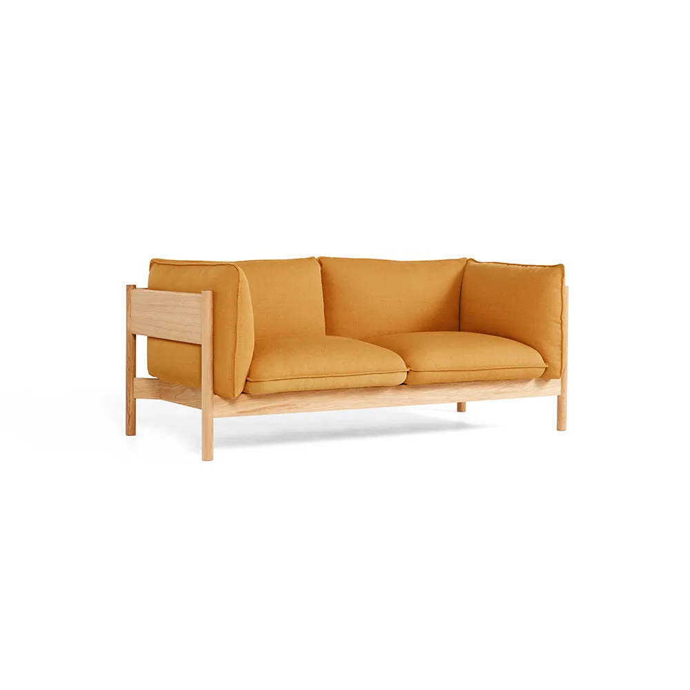 Arbour ECO 2-zits bank, Stof Vidar 472 mustard–geolied eiken onderstel HAY