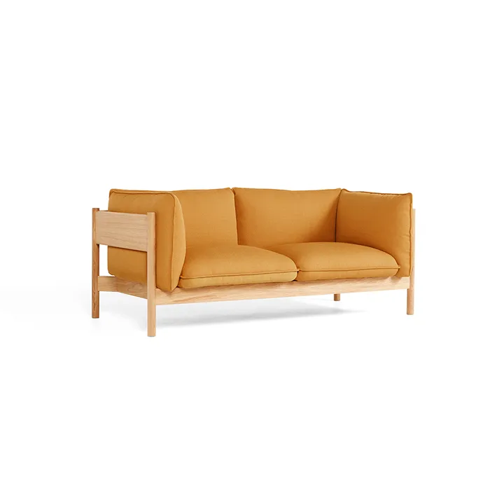Arbour ECO 2-zits bank - Stof Vidar 472 mustard–geolied eiken onderstel - HAY
