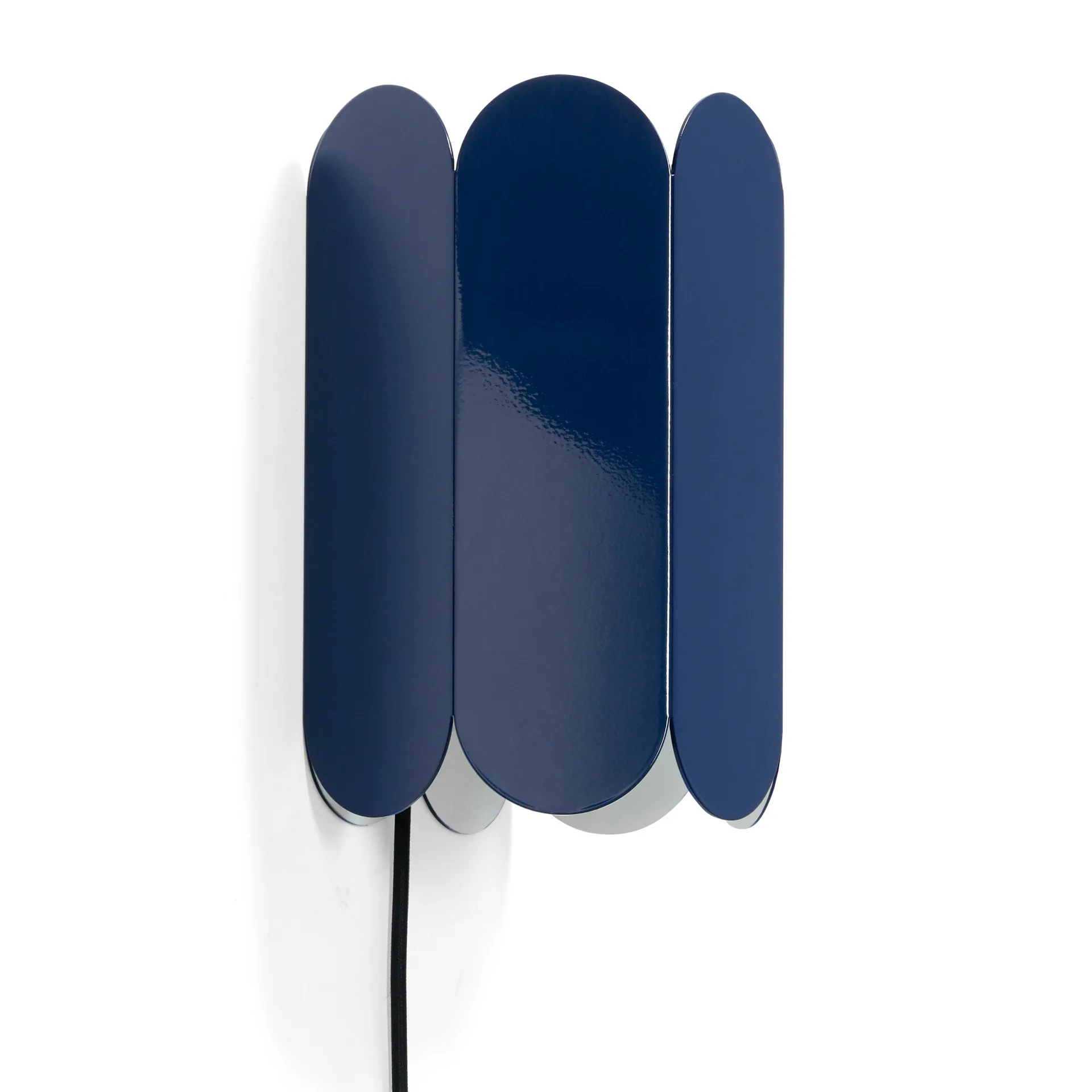 Arcs wall switch muurlamp, Cobalt blue HAY
